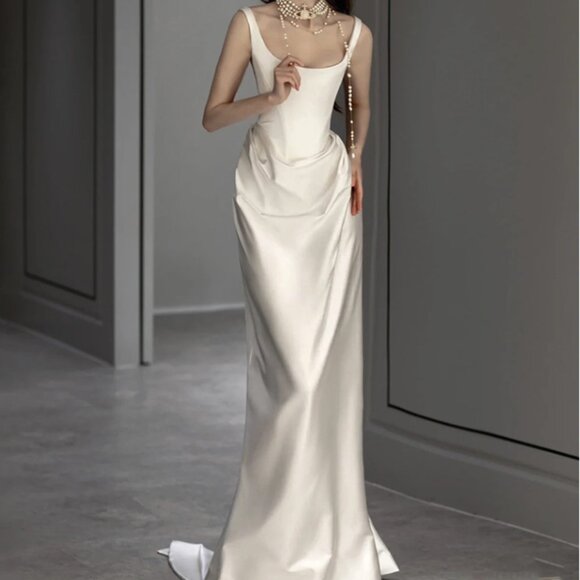 NWT Sculptural Ivory Satin Corset Gown | Modern Wedding Dress - Picture 4 of 4